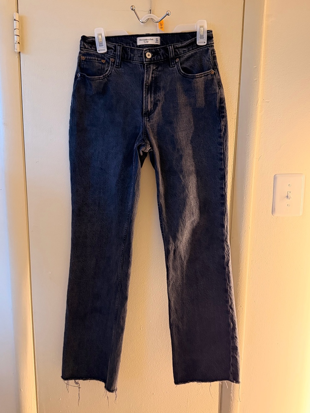 Abercrombie & Fitch Curve Love The Baggy Low Rise Black Straight-Leg Jeans